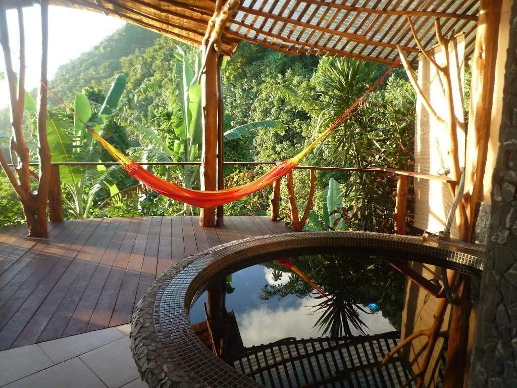 Vanira Lodge Teahupoo French Polynesia