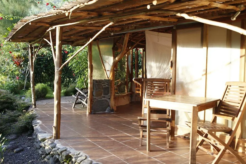 Vanira Lodge Teahupoo