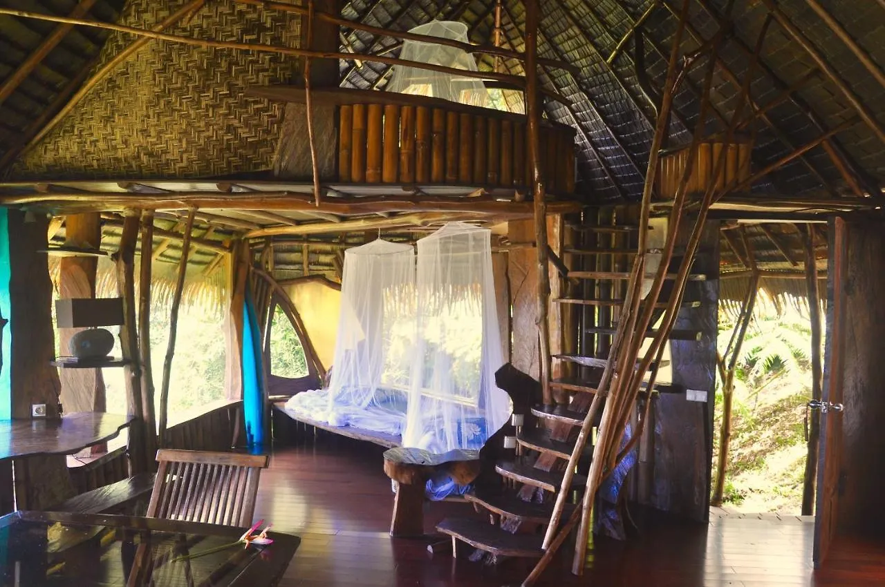 Vanira Lodge Teahupoo 4*,  French Polynesia
